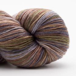 Kremke Soul Wool Lazy Lion Strømpegarn 						Earth Wind no Fire self-striping						