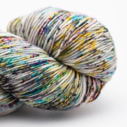 Kremke Soul Wool Lazy Lion Strømpegarn 						Stormy Malindi speckled chaotic						