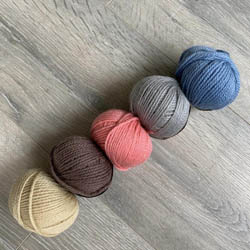 Erika Knight Kit maglia Scialle a blocchi di colore MYSORE ENG Steve