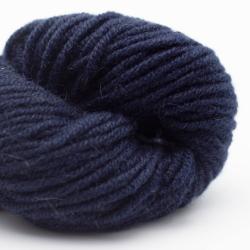 Nomadnoos Dry Desert Camel 8-ply aran håndspundet deep depth of seas (navy)