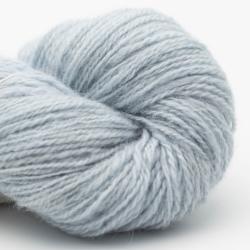 Nomadnoos Smooth Sartuul Sheep Wool 2-ply light fingering håndspundet butterfly me to the moon (light blue)