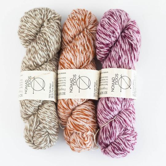 Nomadnoos So soft Yak and Satuul 3-ply fingering handspun closer than you might sheep (white/brown)