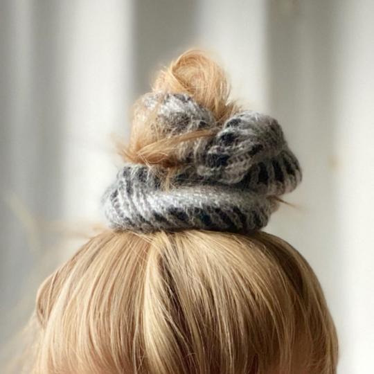 BC Garn Opskrift Big Brioche Scrunchie dänisch