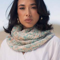 Amano Pattern Raisa Cowl