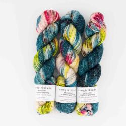 Cowgirl Blues Merino Linen gradient hand dyed Queen of Pop