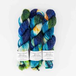 Cowgirl Blues Merino Linen gradient hand dyed Fast Cars