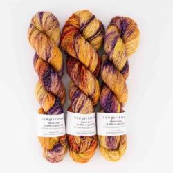 Cowgirl Blues Merino Linen gradient hand dyed Natural Woman