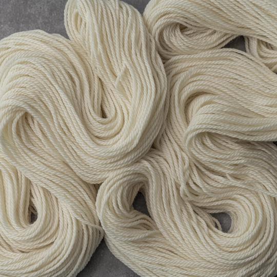 Knomad Alba undyed