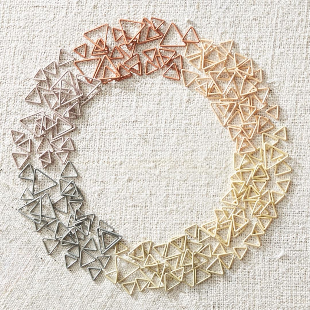 Triangle Time Marker Triangle Stitch Markers – Selected Yarns