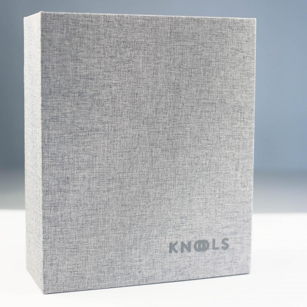 Needle Garage with Zipper Bags