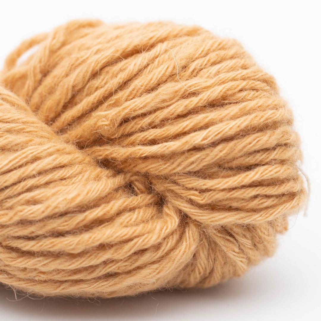 Smooth Sartuul Sheep Wool 8-ply BULKY handgesponnen
