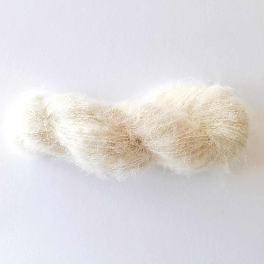 Baby Silk Fluffy undyed on 1kg-cone AKTION
